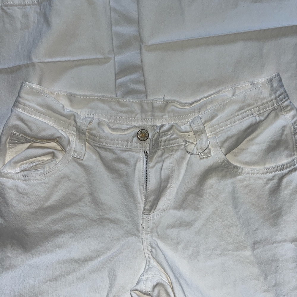 Sold - Picture 2 of 4
